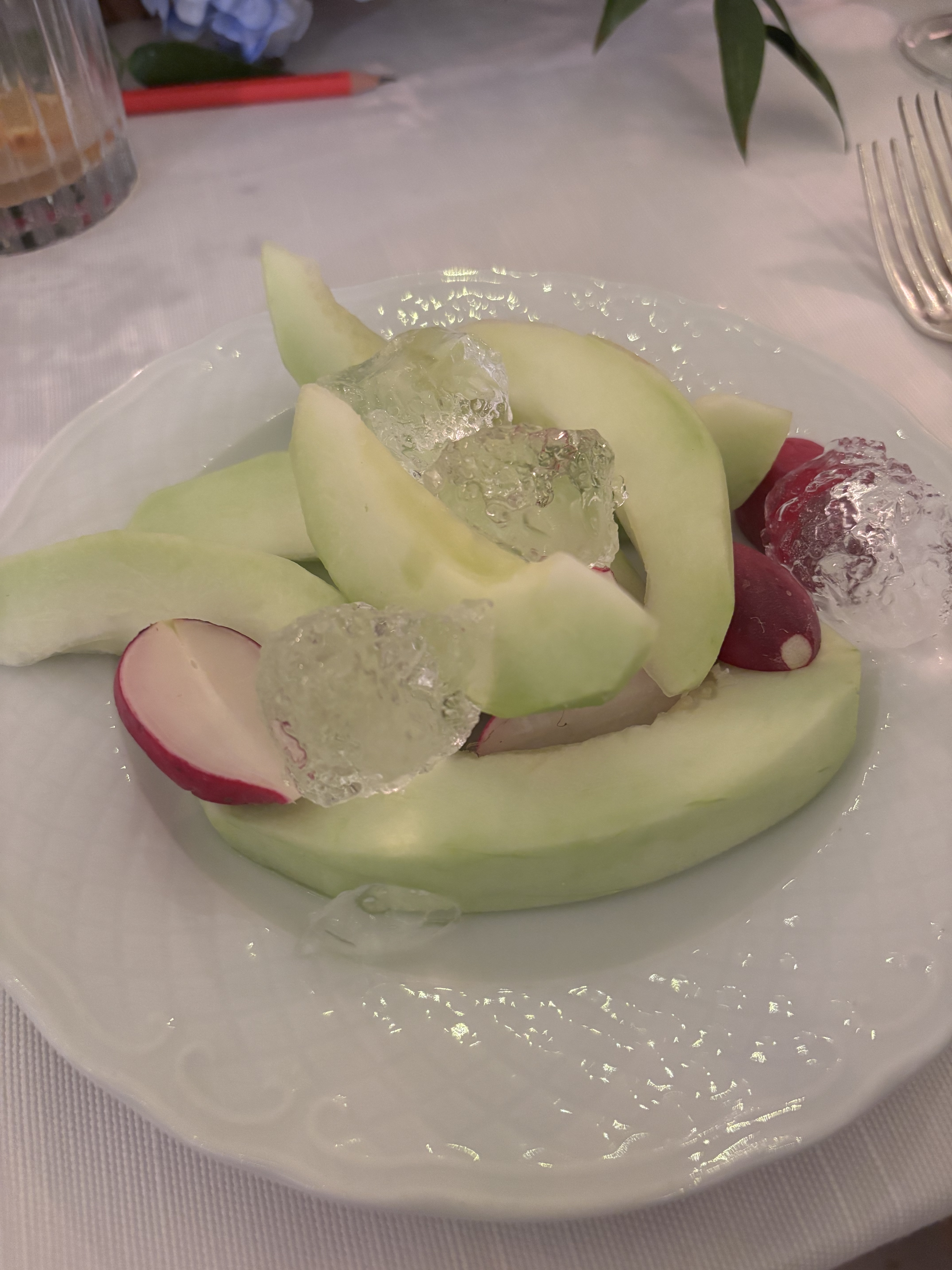 Sciacquati la bocca — frozen melon and radishes
